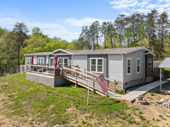 2964 Mountain Rd, Whitesburg, TN 37891