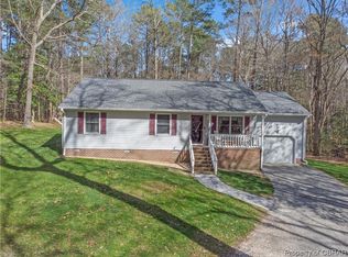 8187 Pinetta Rd, Gloucester, VA 23061
