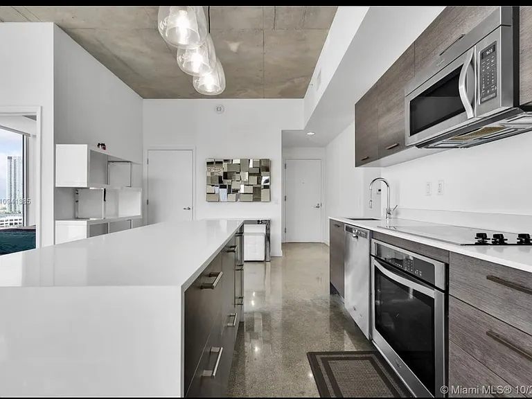151 SE 1st St #2111 — Photo 12