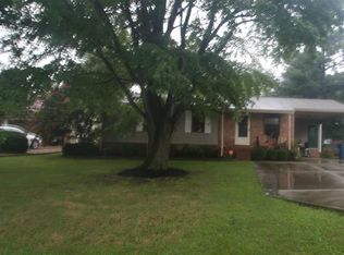 126 Windmere Dr, Paducah, KY 42001