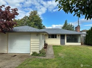 7656 S Mission Dr, Seattle, WA 98178