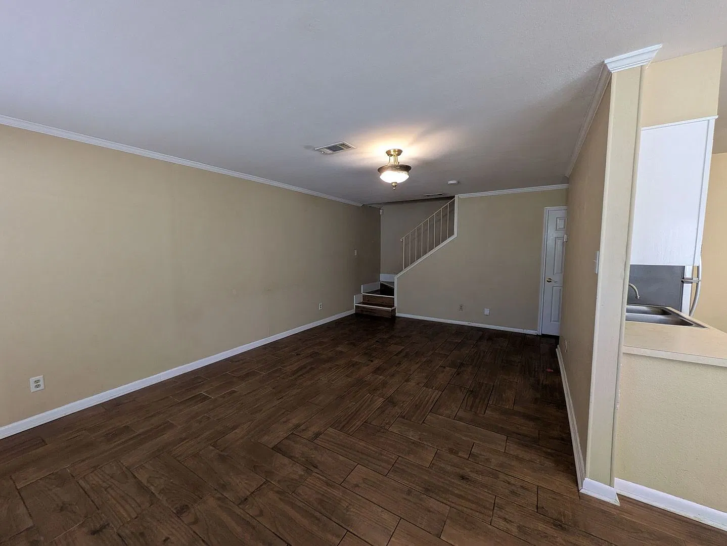 574 Georgetown St Beaumont, TX 77707 — Photo 3