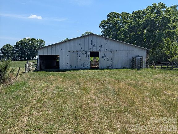 3rd image of 1212 Marshville Olive Branch Rd