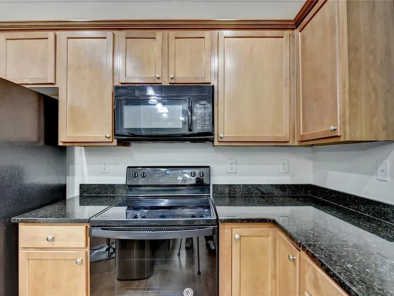2602 Pierce Brennen Ct — Photo 23