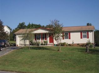 1850 Stratford Dr, Conover, NC 28613