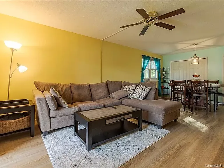 601 Twin Circle Dr #601 — Photo 10