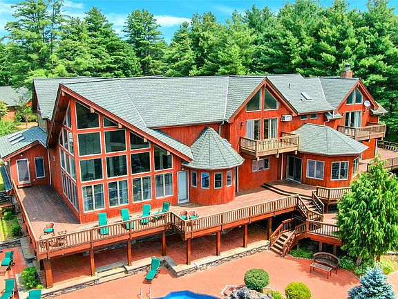 2nd image of 941 Starlight Road