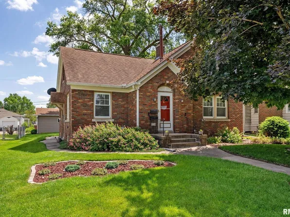 2424 18th Ave #A, Moline, IL 61265