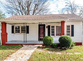 305 S 5th Ave, Mayodan, NC 27027