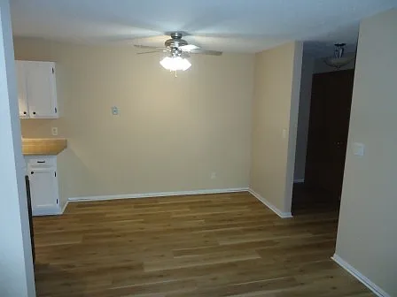 4 Pine Tree Dr #221 — Photo 8