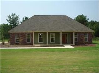2205 Peaceful Ln, Starkville, MS 39759