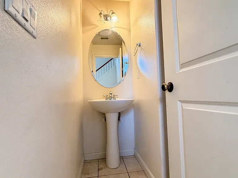412 Mountain Meadows Dr — Photo 9