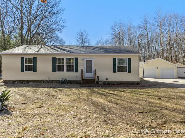 5782 130th Ave, Fennville, MI 49408