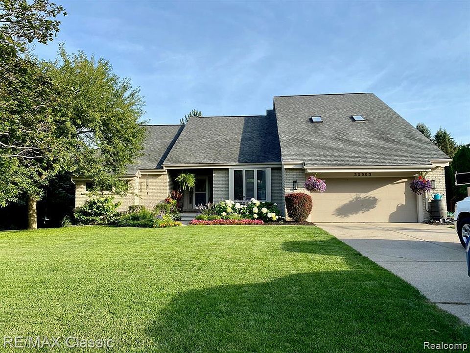 1st image of 30953 Huntsman Dr E