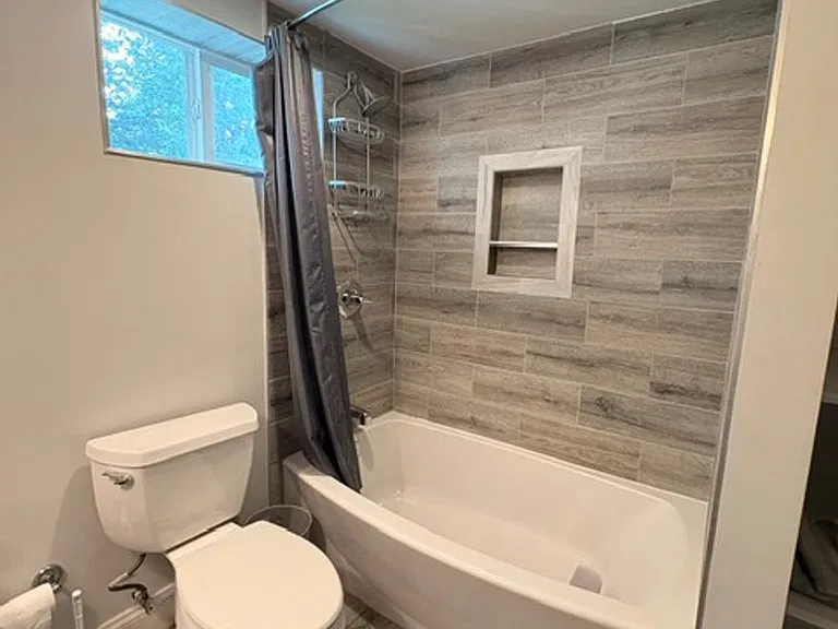 9714 Admiralty Dr — Photo 43