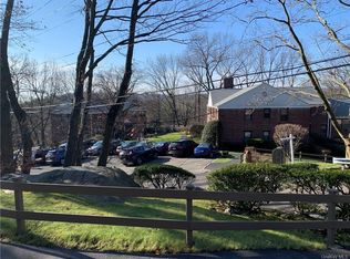 69 Rockledge Rd APT 1B, Hartsdale, NY 10530