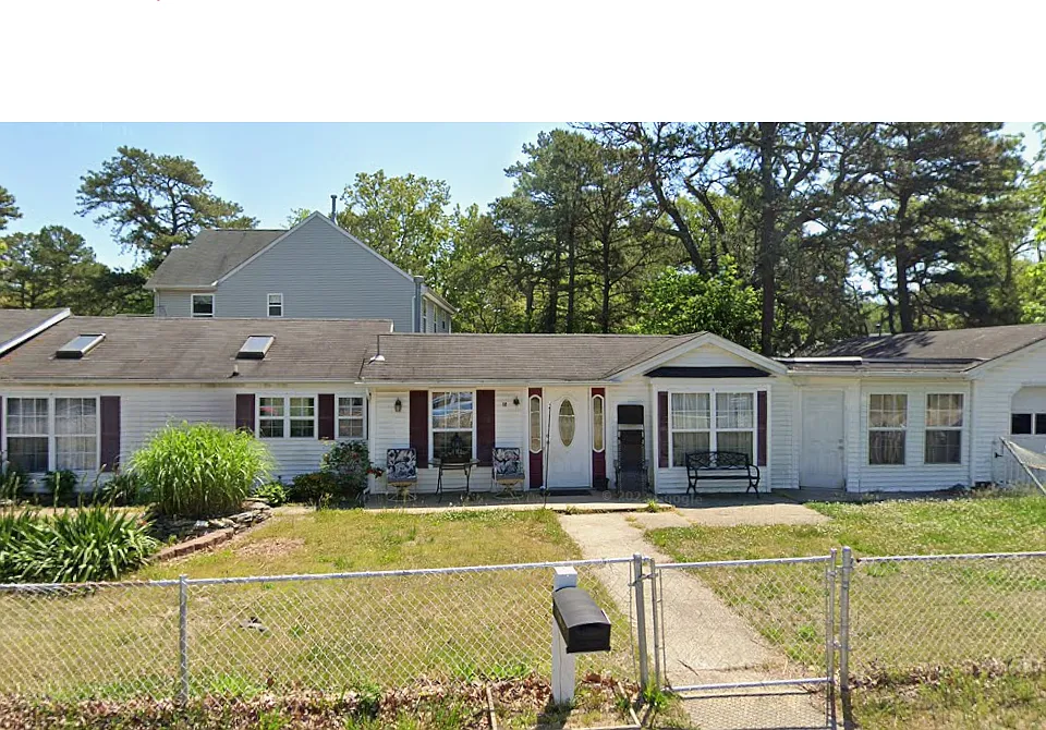 15 Walnut St