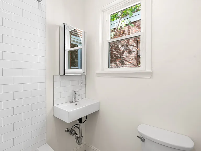 2528 S 63rd St — Photo 15