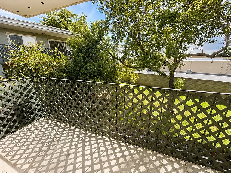 Northridge Terrace Apartments at 4900-4948 Stamas Lane, Fair Oaks California — Photo 34