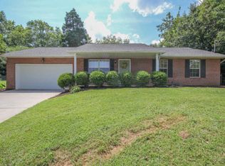 1021 Francis Rd, Knoxville, TN 37909