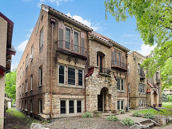 2nd image of 2884 Irving Ave S #16848827