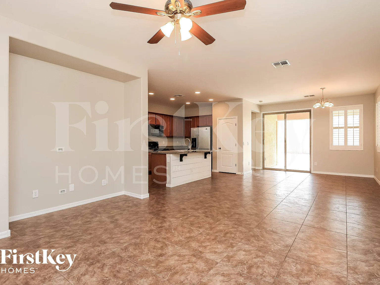 3 bed, 2.0 bath, 1340 sqft, $2,475 — Photo 4