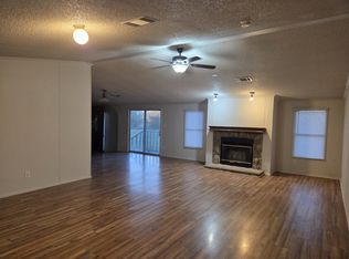 11882 Thistle Ln, Justin, TX 76247