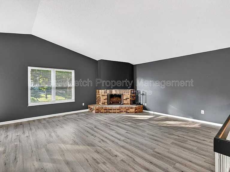 4157 Attleboro Ct — Photo 20