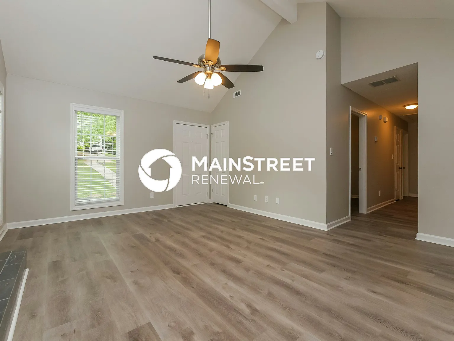 505 Rosehill — Photo 4