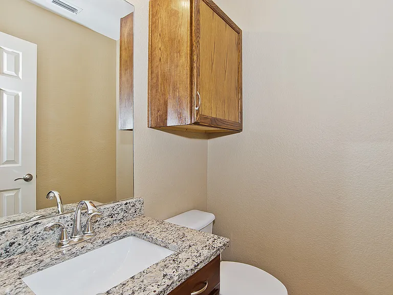 318 Kissimmee Dr — Photo 17