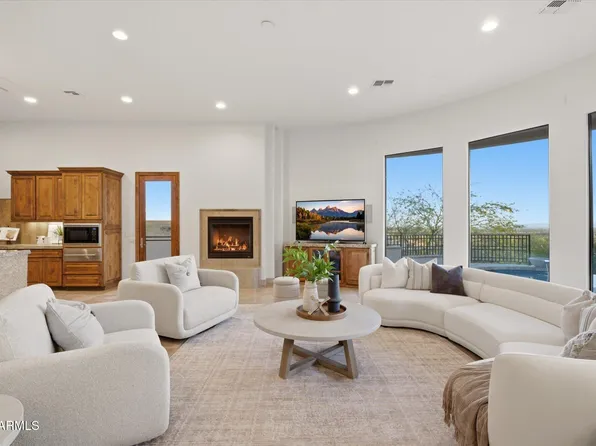11376 E DREYFUS Avenue, Scottsdale, AZ 85259