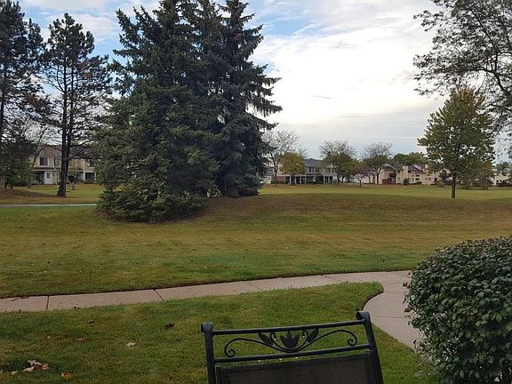 2nd image of 338 Jefferson Ct