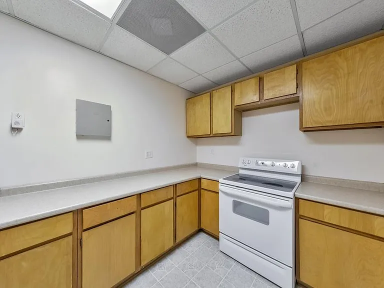 5321 Edgerton Dr — Photo 48