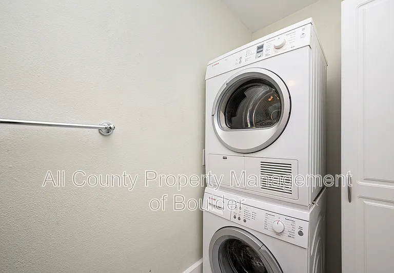 745 Thomas Dr #19 — Photo 9