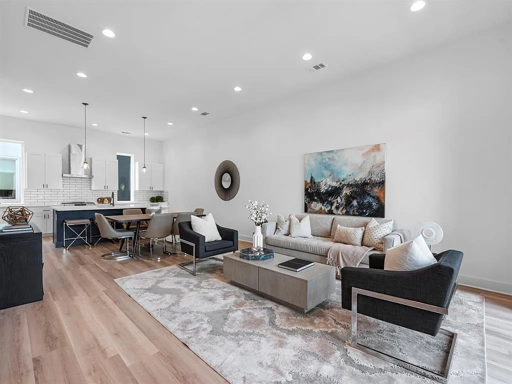 3 bed, 3.5 bath, 2036 sqft, $4,000 — Photo 3
