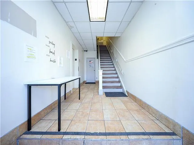 Studio, $1,400 — Photo 4