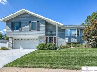12743 Ohio Cir, Omaha, NE 68164