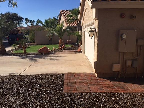 West view Front of House