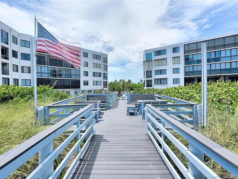 2375 NE Ocean Blvd #E402 — Photo 50