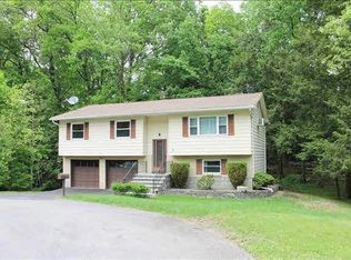 3 Raker Rd, Poughkeepsie, NY 12603