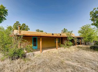 461 County Road 84, Santa Fe, NM 87506