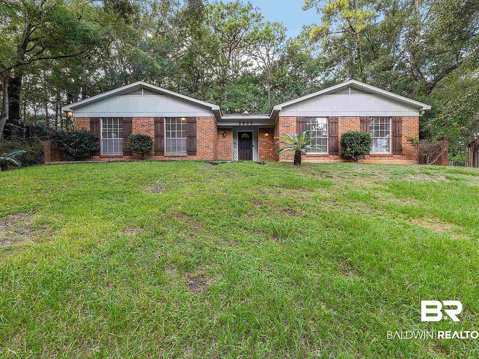 1st image of 2900 Longleaf Dr