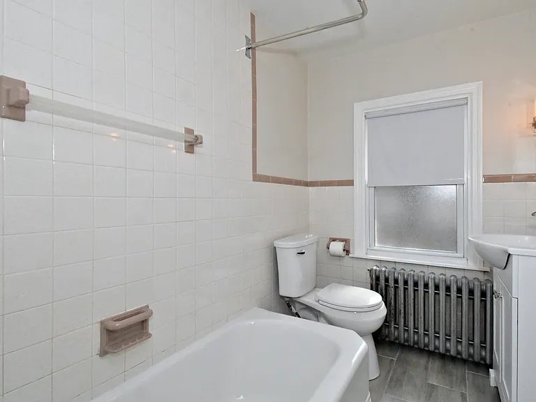 1318 Cherry St — Photo 10