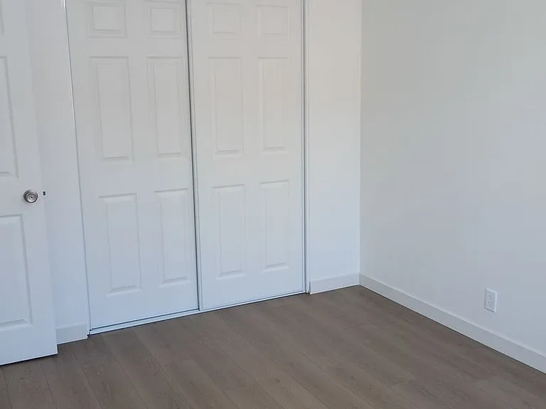 4862 W 118th Pl — Photo 9