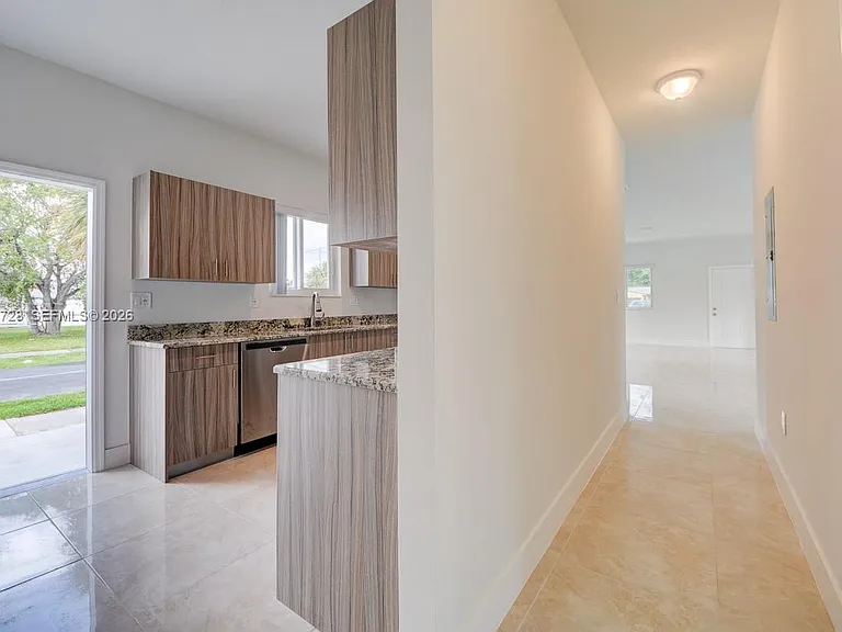 312 Phippen Waiters Rd — Photo 9
