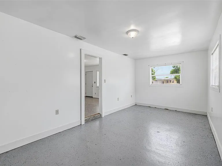 6802 Larmon St — Photo 19