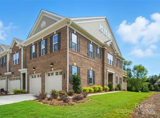 12123 Lavinia Ln, Charlotte, NC 28277