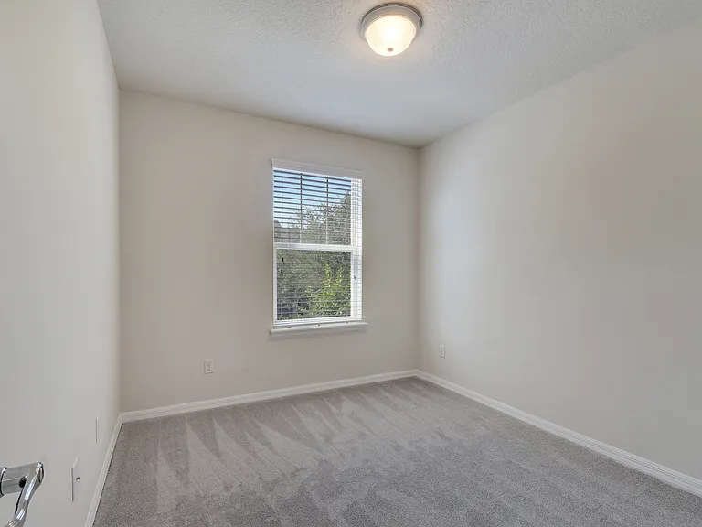 5118 Caspian St — Photo 8