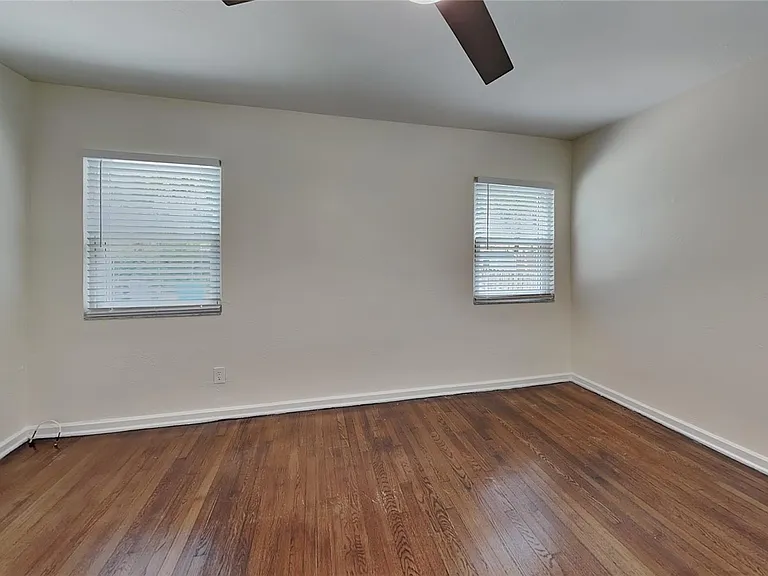 270 W Pineloch Ave — Photo 8