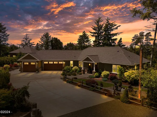 96 SE Bracken Ter, South Beach, OR 97366